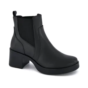 Andrea - Women's Chelsea Boots With Elastic Sides