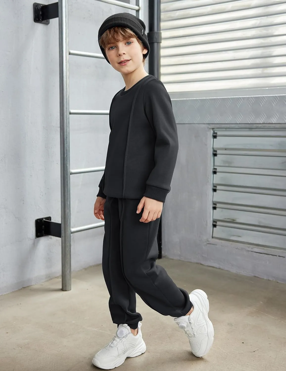 Arshiner Boys Round Neck Long Sleeve Sweatshirt and Pants Set Fall Winter Clothes Toddler Boy 2 Piece Thick Outfits