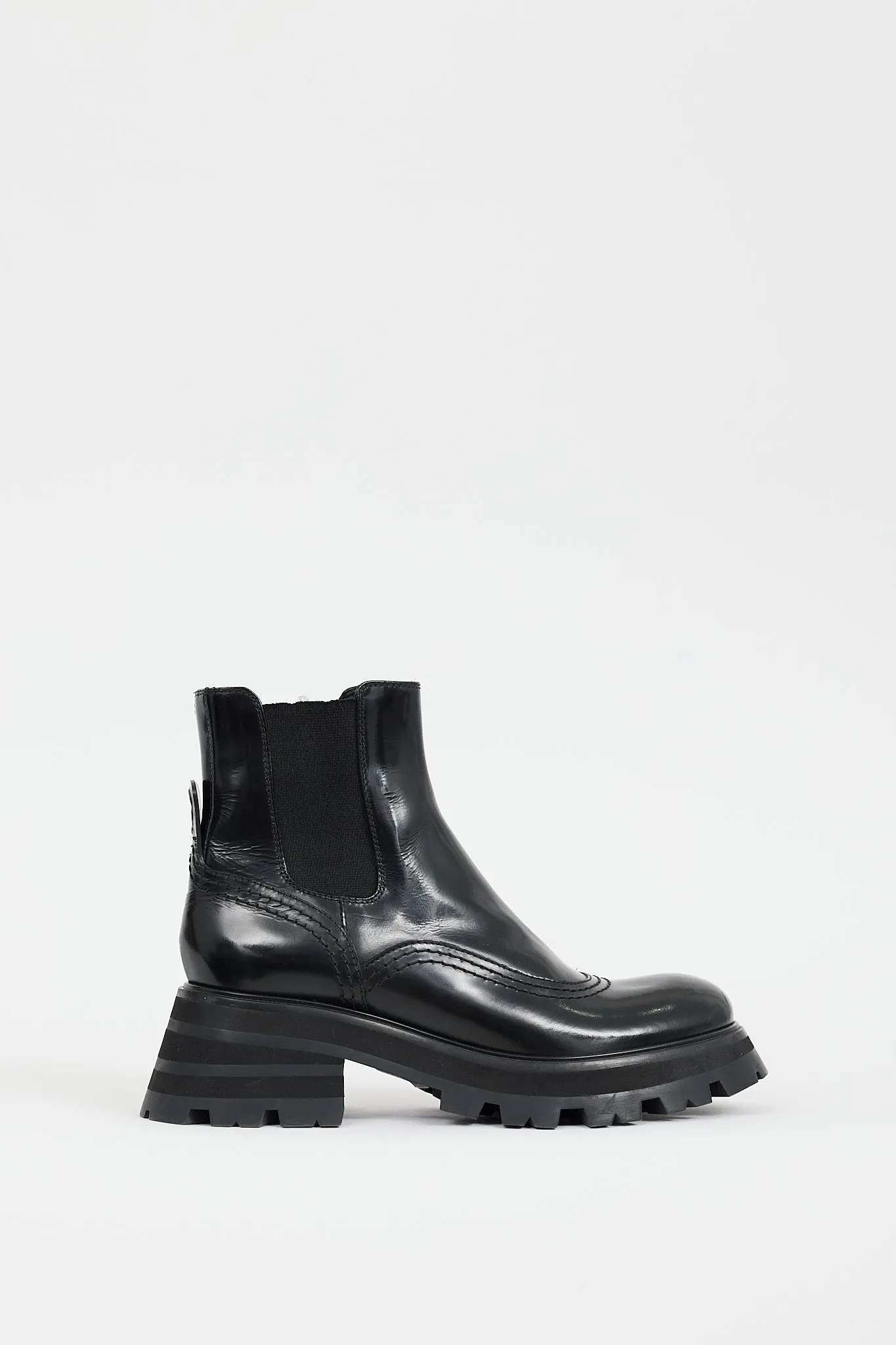 Black Leather Wander Chelsea Boot