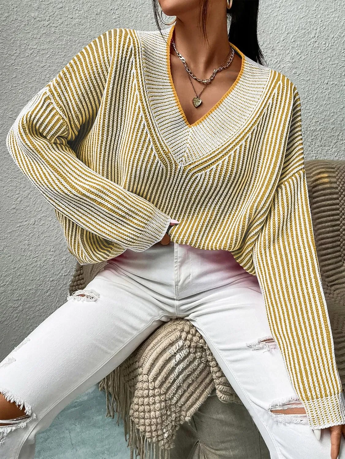 Cakulo Womens Fall 2024 Oversized Striped V Neck Sweaters Long Sleeve Knit Color Block Trendy Pullover Sweater Top