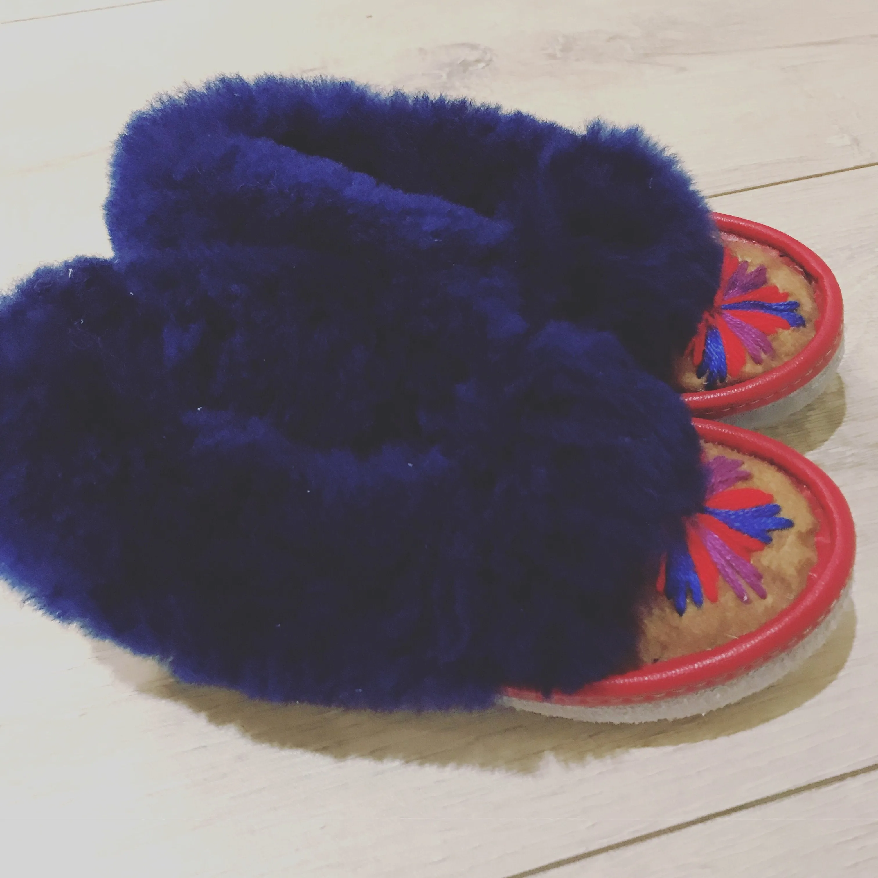Children's Sheepskin Moccasin Slippers - Navy Fur