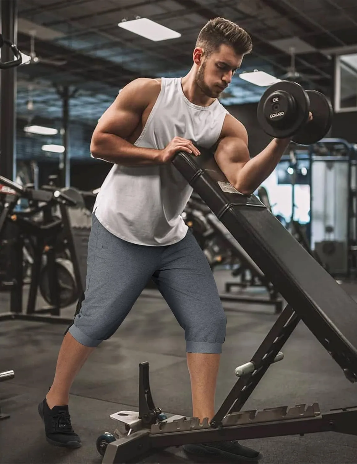 EKLENTSON Men's 3/4 Jogger Capri Pants Elastic Waist Below Knee Shorts Workout Gym Running Sweatpants with Zip Pockets