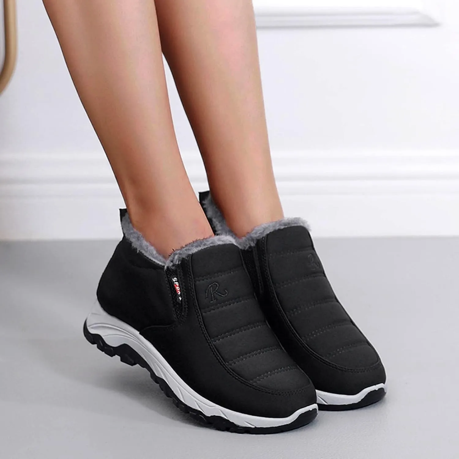 Hiking Boots Women Thickening Velvet Snow Boots Warm Winter Bootie Zipper Flat Non-Slip Hiking Booties