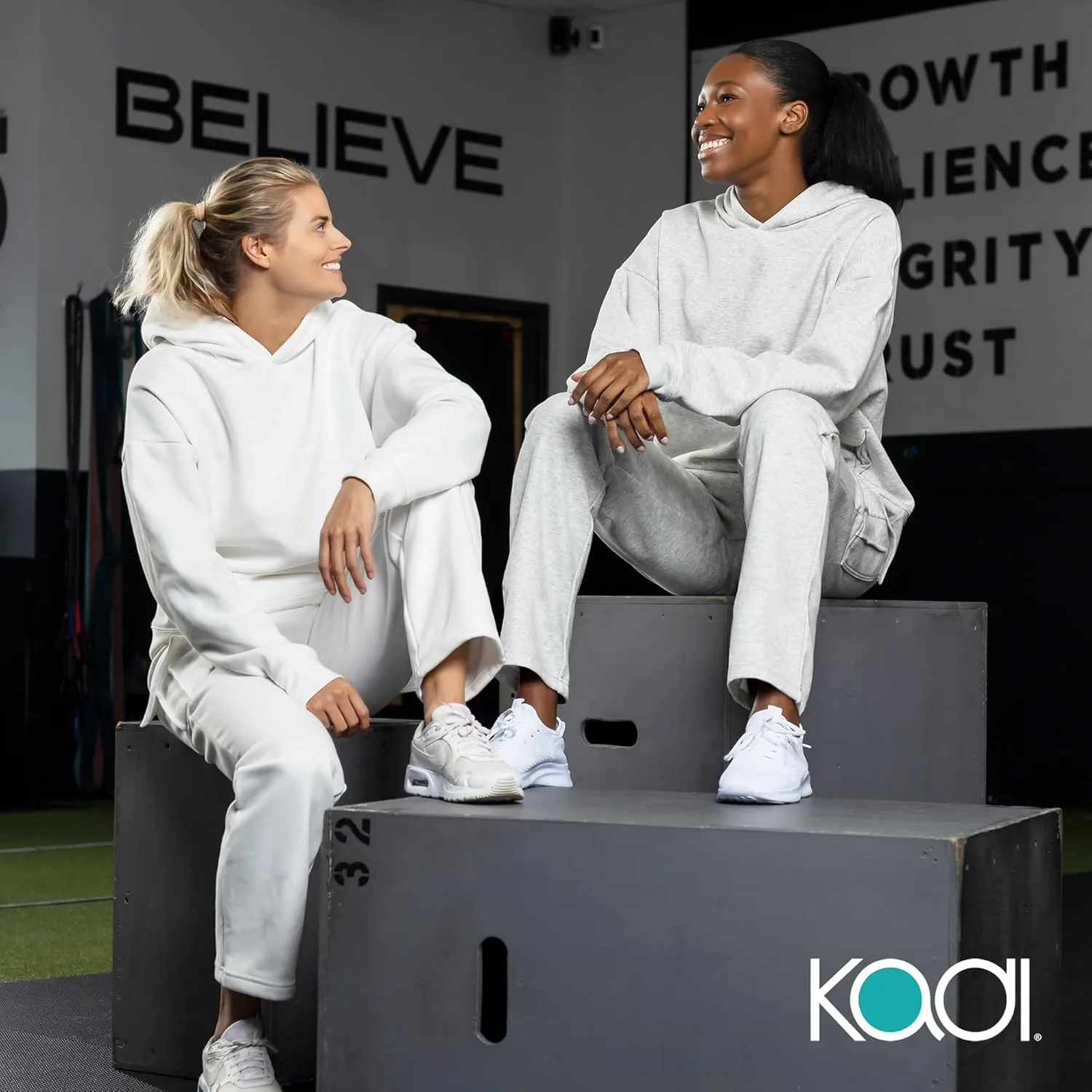 KADI Women's Fleece Lined Joggers Lightweight Casual Lounge Pants Athletic Sweatpants