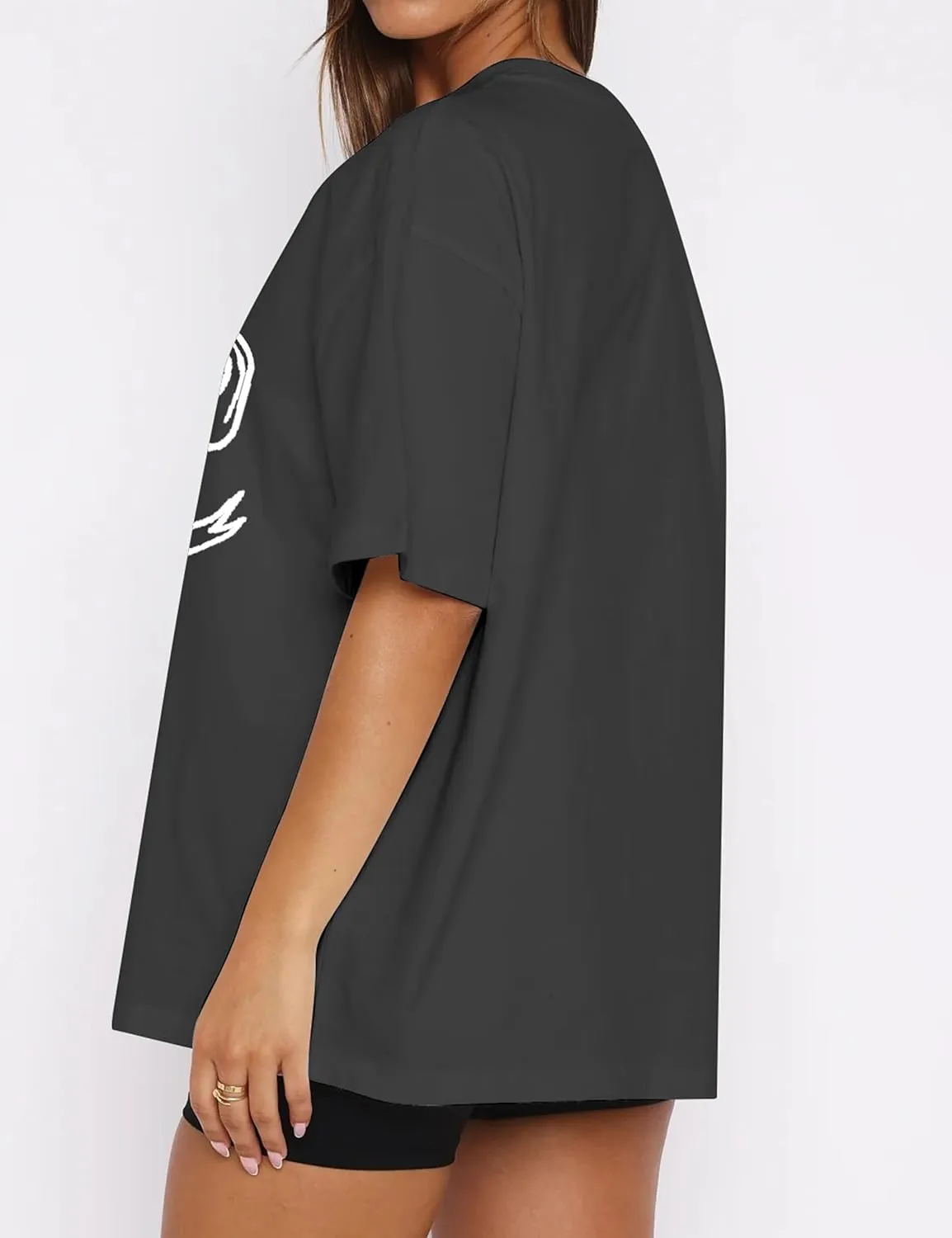 MISSACTIVER Womens Oversized Bow Graphic T-Shirt Drop Shoulder Short Sleeve Graphics Tee Shirt Casual Outfit Going Out Top
