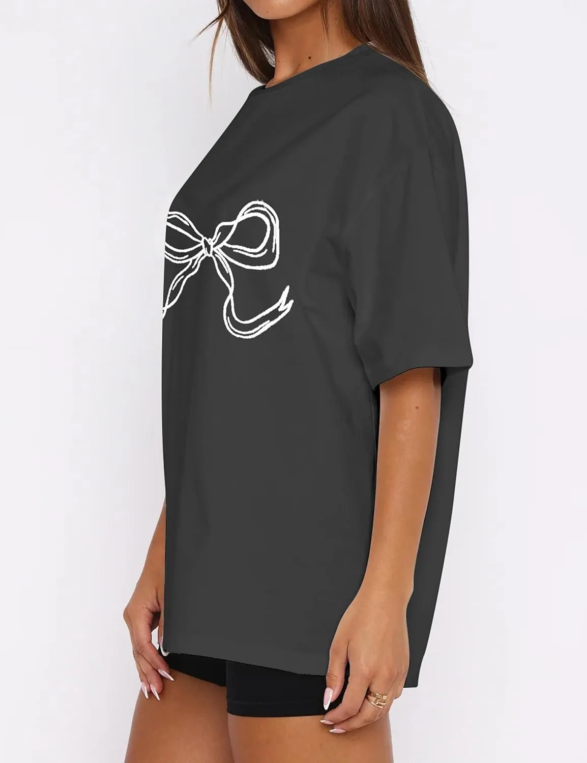 MISSACTIVER Womens Oversized Bow Graphic T-Shirt Drop Shoulder Short Sleeve Graphics Tee Shirt Casual Outfit Going Out Top