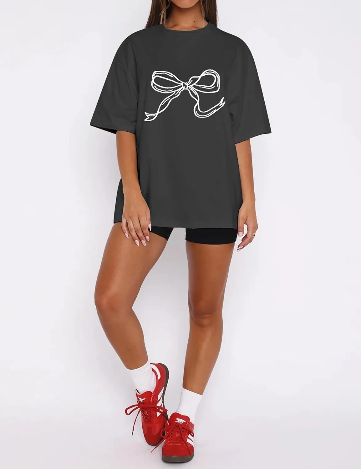 MISSACTIVER Womens Oversized Bow Graphic T-Shirt Drop Shoulder Short Sleeve Graphics Tee Shirt Casual Outfit Going Out Top