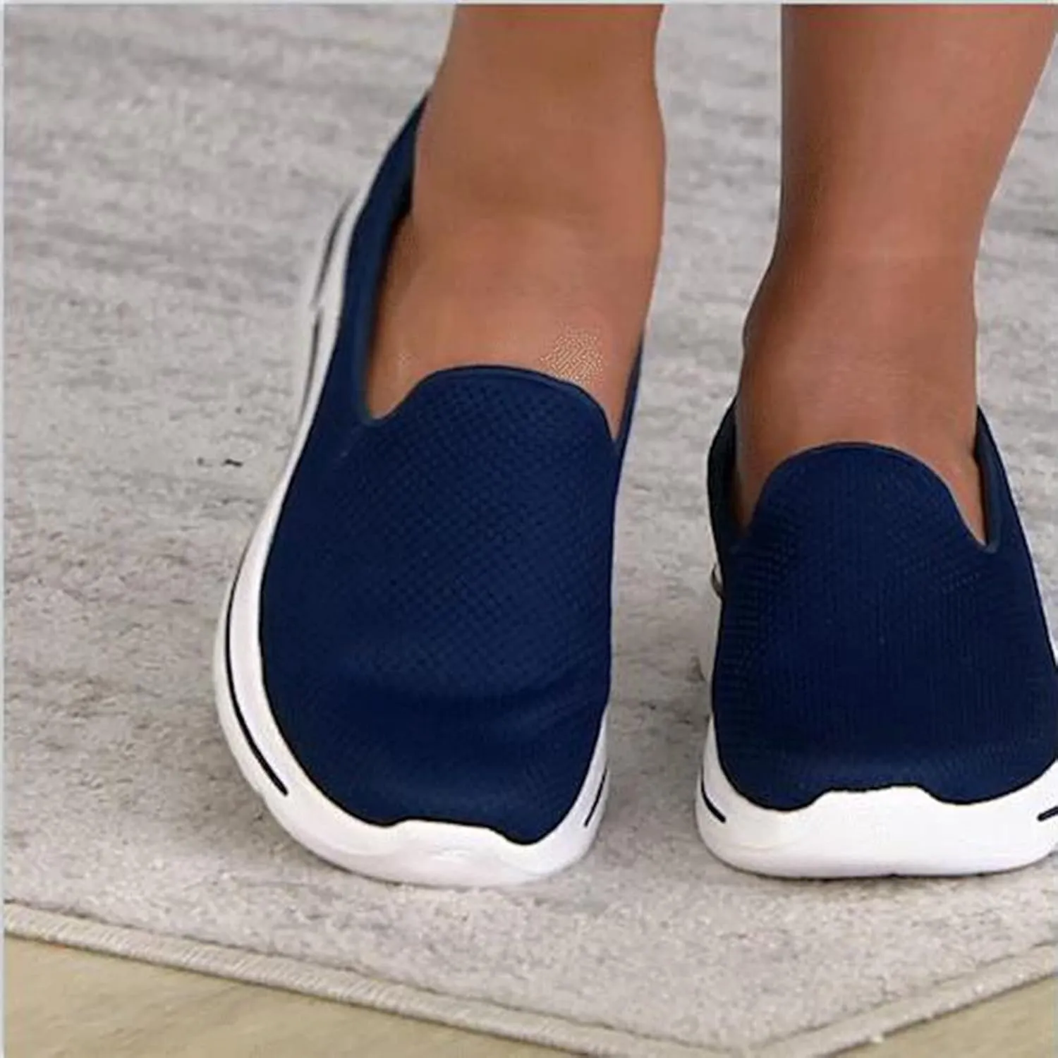 Orthopedic Shoes for Women Slip On Wide Width Sneakers Breathable Walking Shoes Trainers Comfortable Casual Athletic Shoes
