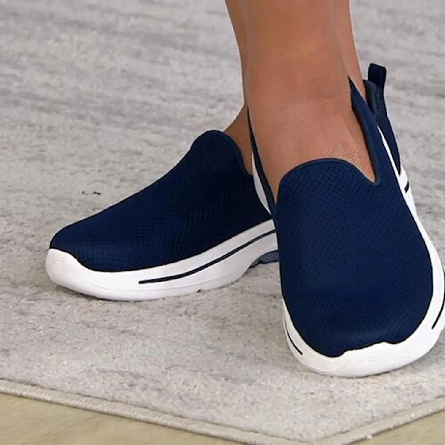 Orthopedic Shoes for Women Slip On Wide Width Sneakers Breathable Walking Shoes Trainers Comfortable Casual Athletic Shoes