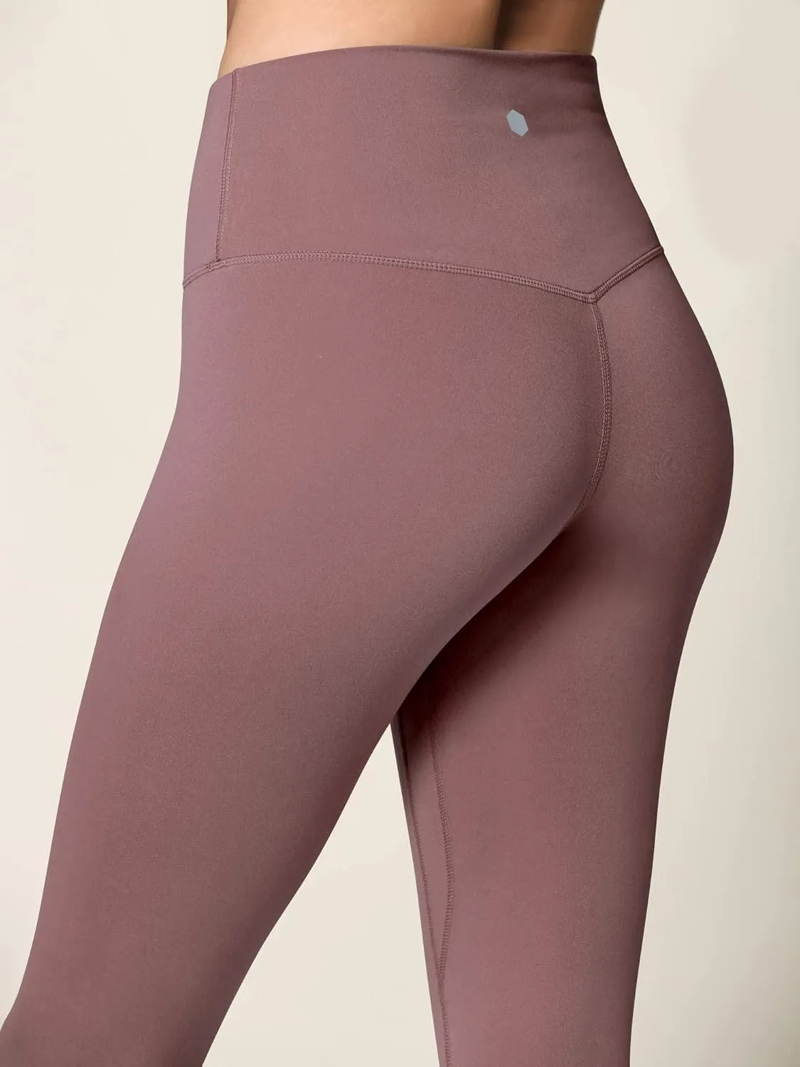 Peached Seamless Front & Side High Waisted Leggings with Inner Pocket Full-Length Yoga Pants