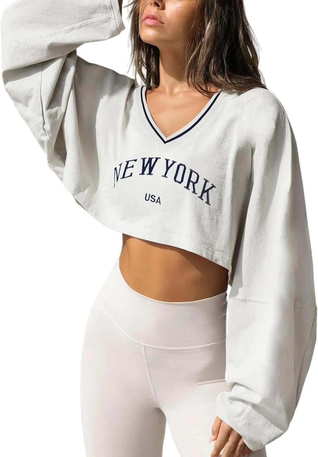 Remidoo Women's Embroidery Graphic V Neck Cropped Sweatshirt Loose Long Sleeve Crop Top