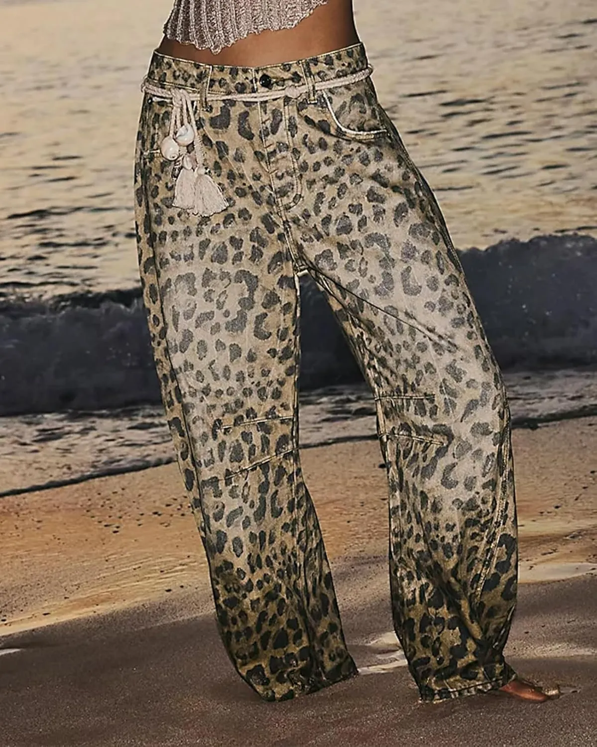 SAFRISIOR Leopard Jeans for Women Baggy Barrel Pants Mid Rise Cheetah Print Ankle Wide Leg Y2k Denim Trousers with Pockets