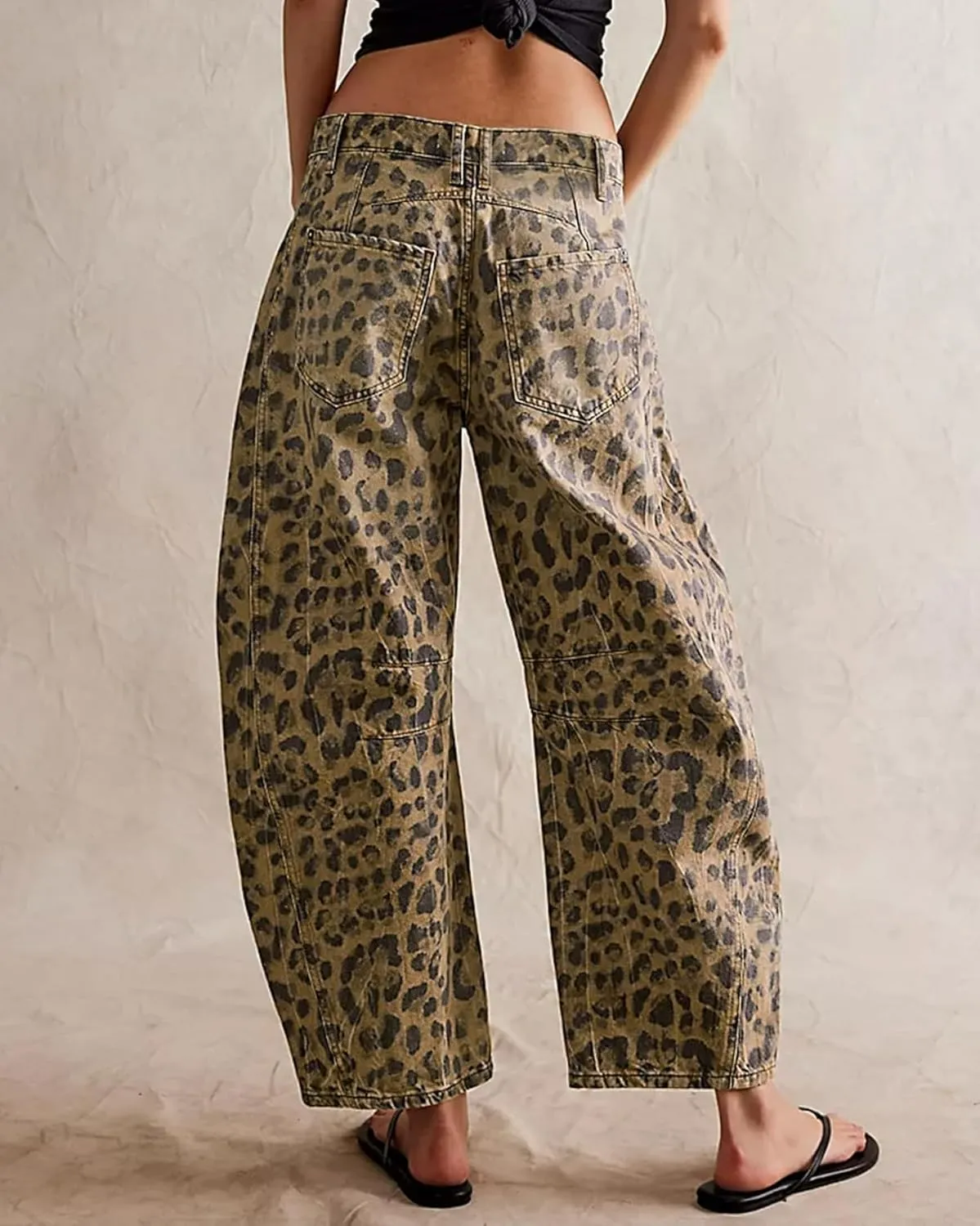 SAFRISIOR Leopard Jeans for Women Baggy Barrel Pants Mid Rise Cheetah Print Ankle Wide Leg Y2k Denim Trousers with Pockets