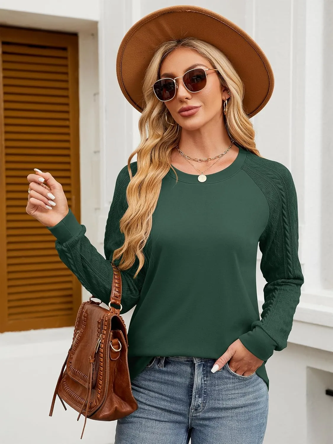 Sweatshirts for Women Crewneck Cable Knit Long Sleeve Sweaters Lightweight Loose Tops 2025