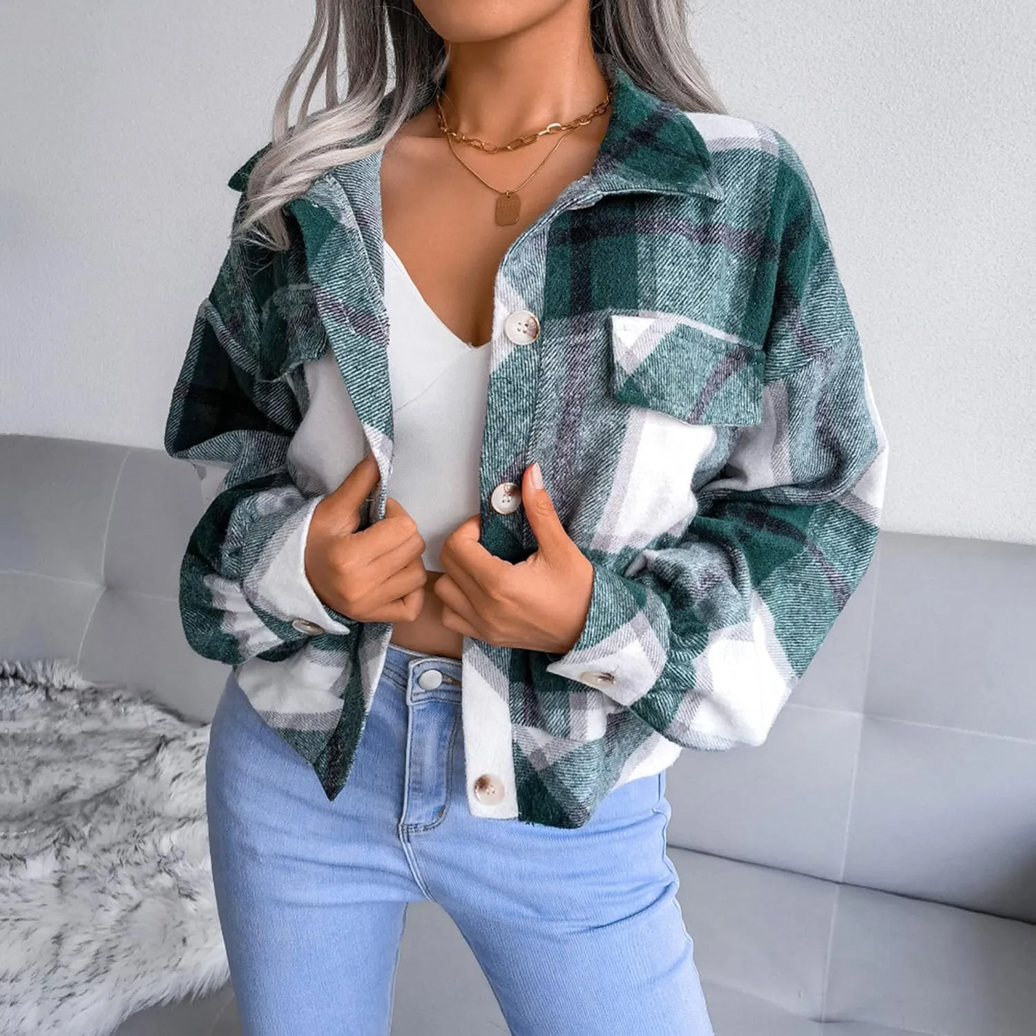 Womens Cropped Flannel Plaid Jacket Fashion Button Down Wool Blend Coat Long Sleeve Shacket Shirts Tops