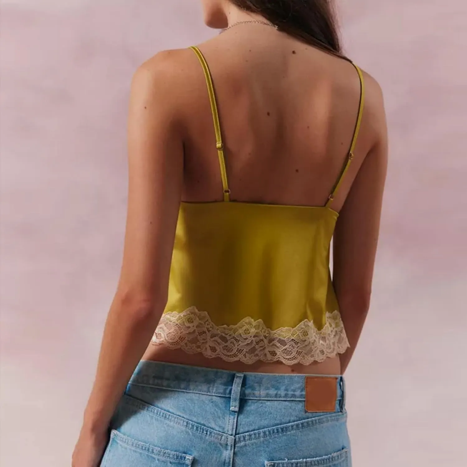 Women's Lace Camisole Tops V Neck Spaghetti Strap Lace Trim Sleeveless Tank Top Y2K Cute Summer Crop Top